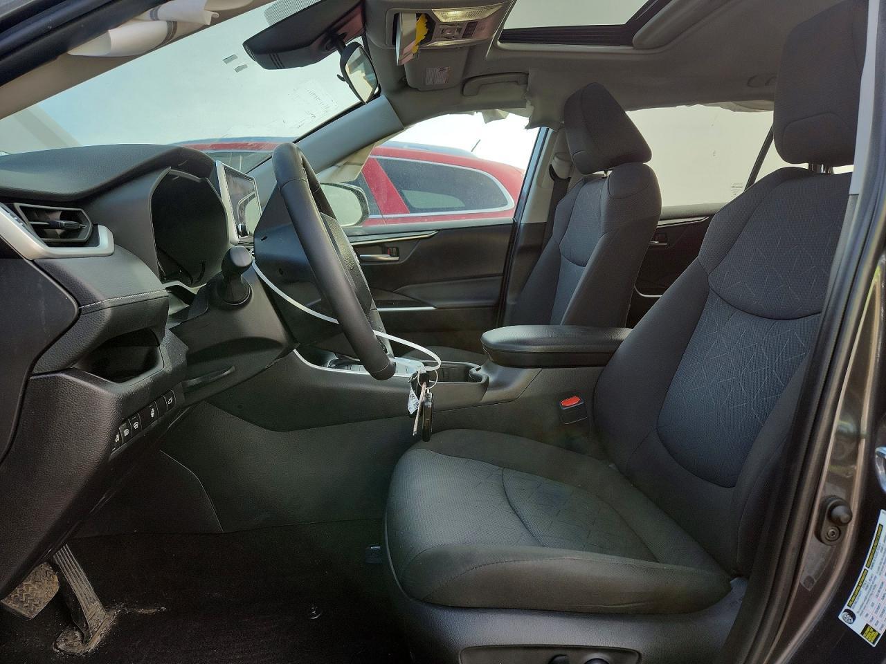 2024 Toyota Rav4 Xle - zdjęcie 7