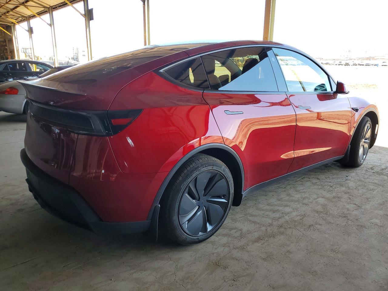 2026 Tesla Model Y - zdjęcie 3