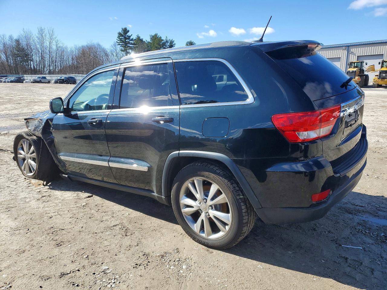 2013 Jeep Grand Cherokee Laredo - zdjęcie 2