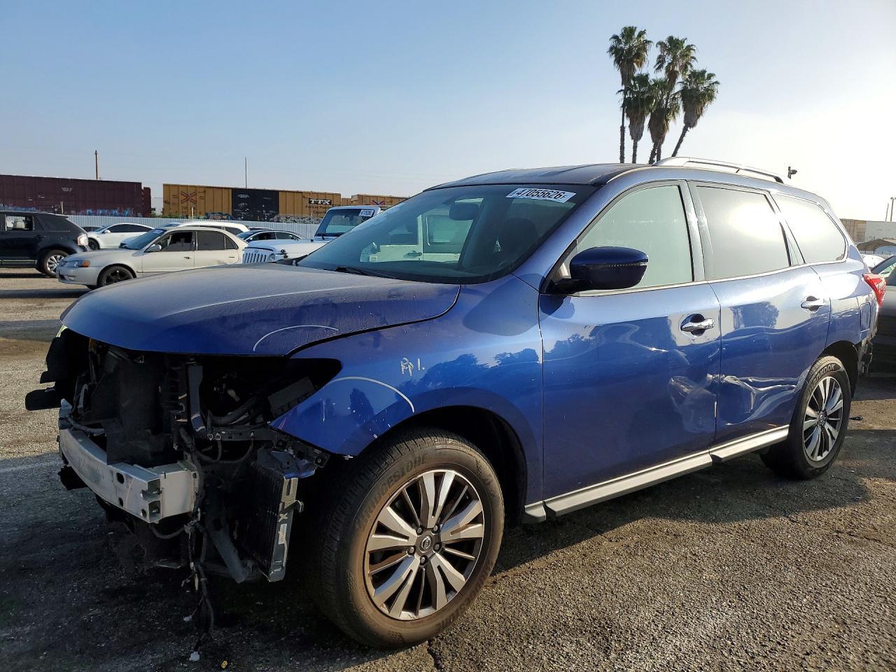 2018 Nissan Pathfinder Sv - zdjęcie główne