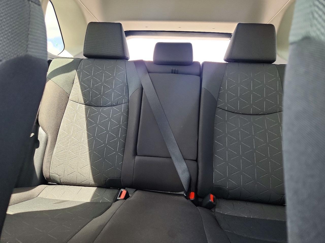 2023 Toyota Rav4 Xle - zdjęcie 10