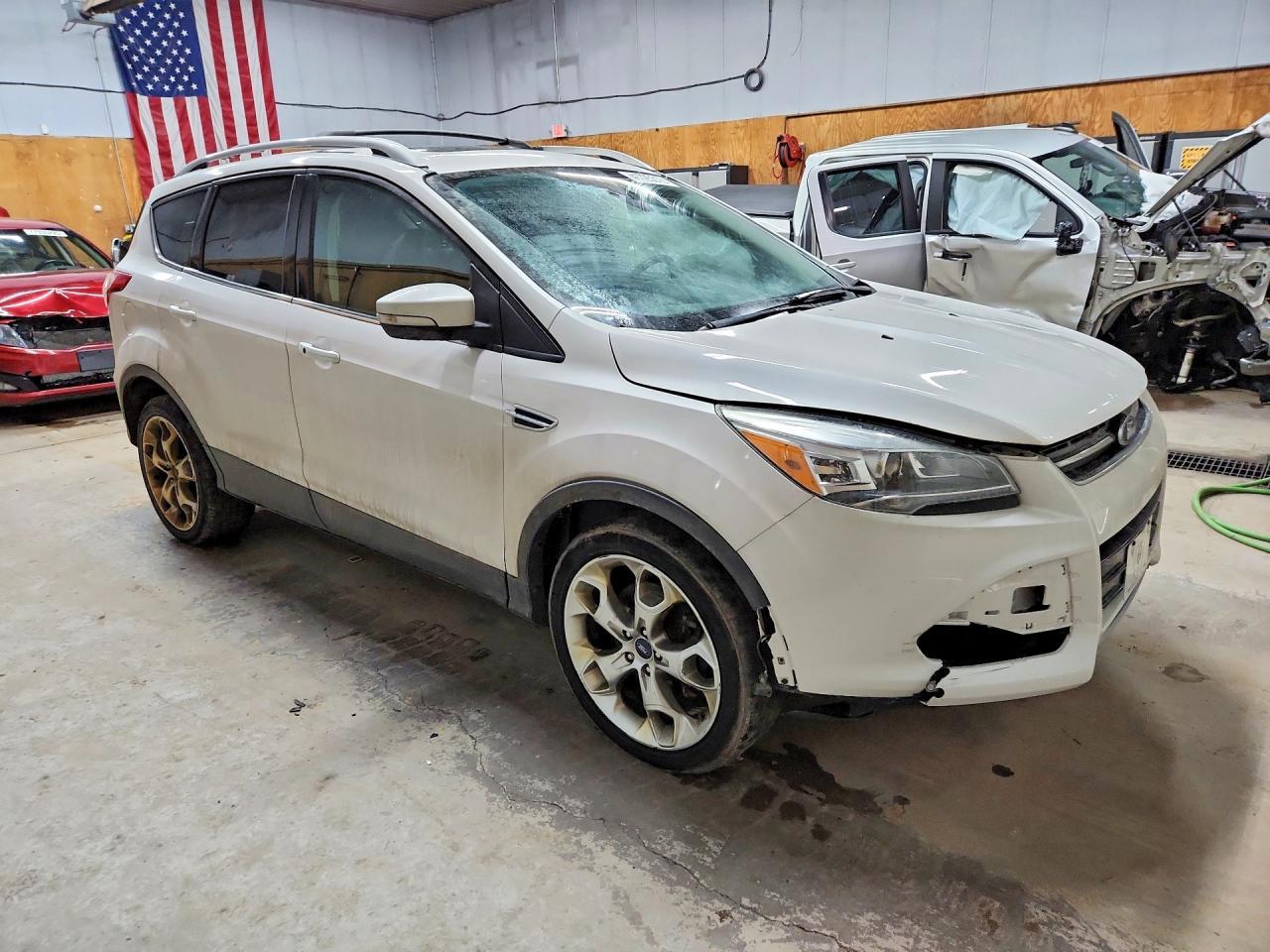 2013 Ford Escape Titanium - zdjęcie 4