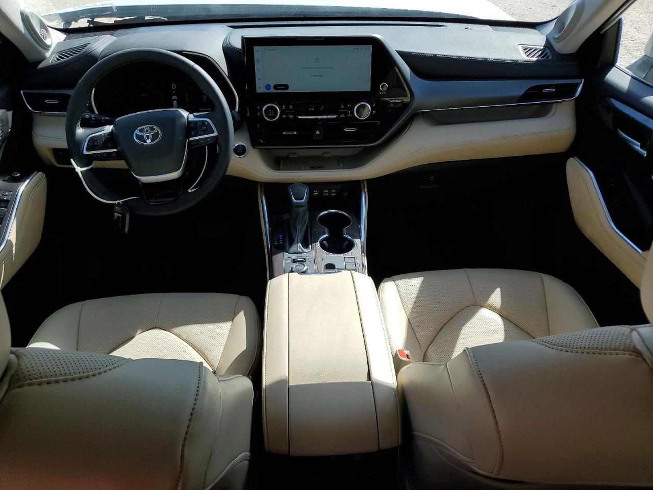 2025 Toyota Highlander Limited - zdjęcie 8