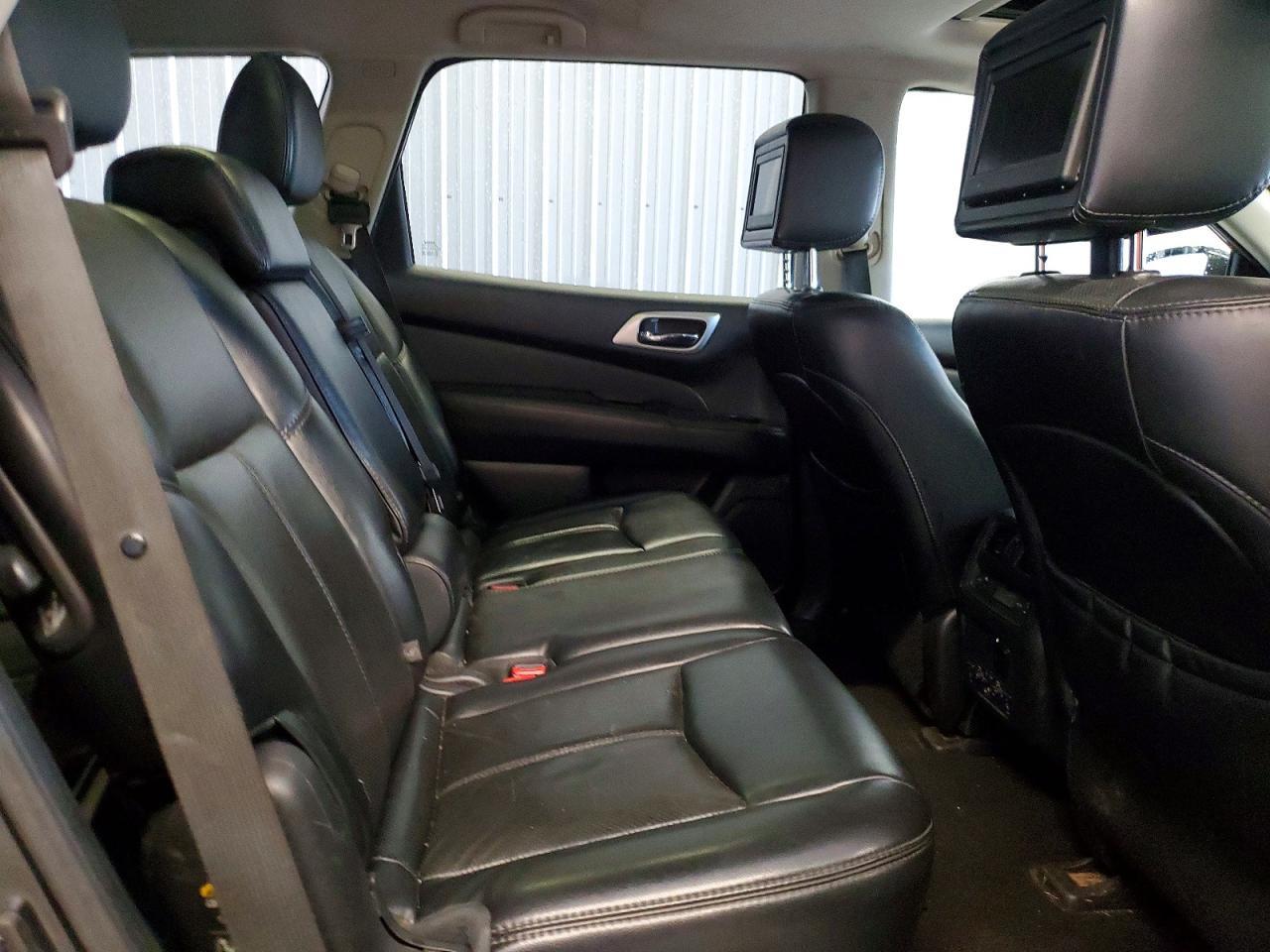 2016 Nissan Pathfinder Platinum - zdjęcie 11