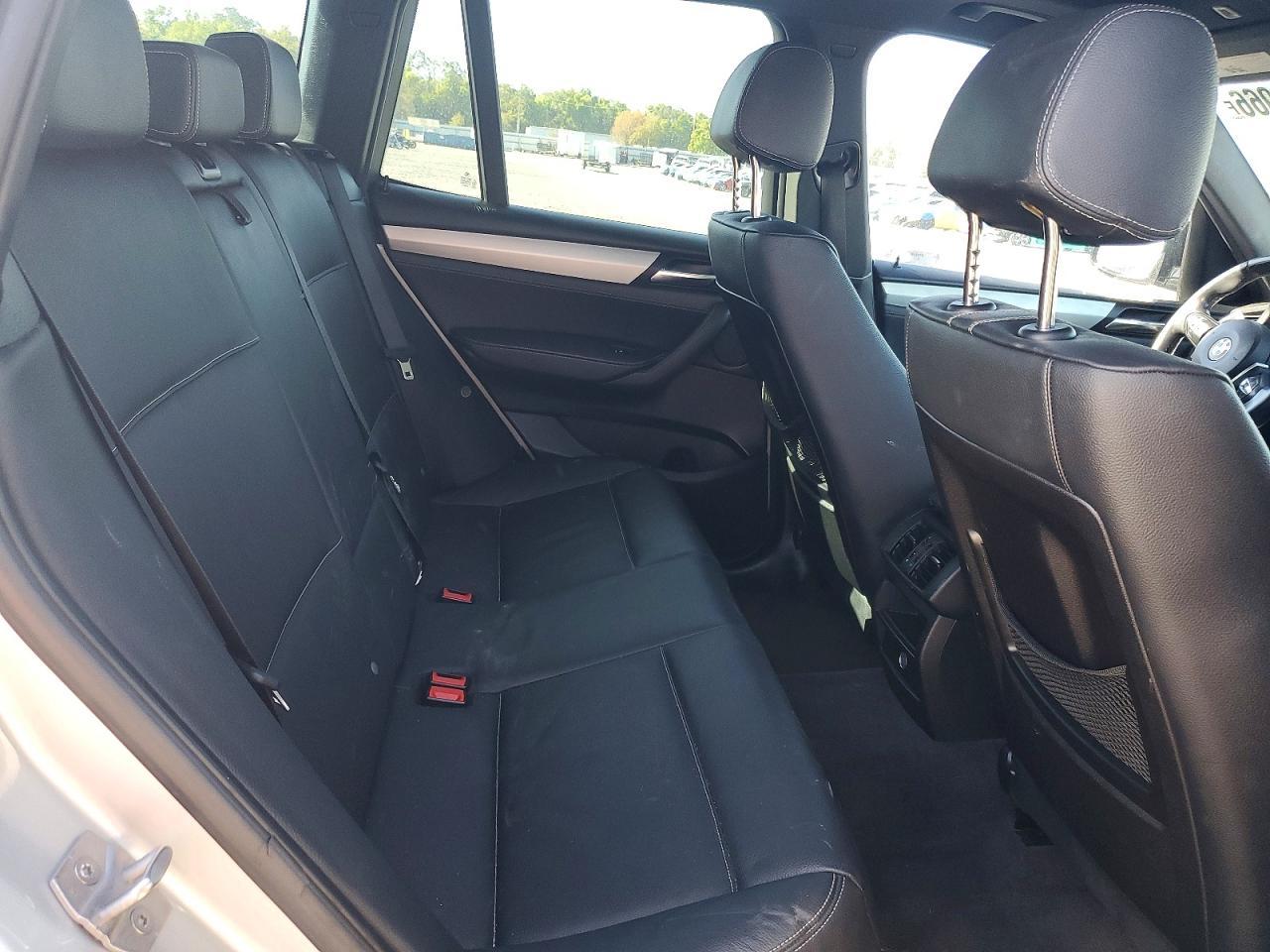 2017 BMW X3 Sdrive28I - zdjęcie 11