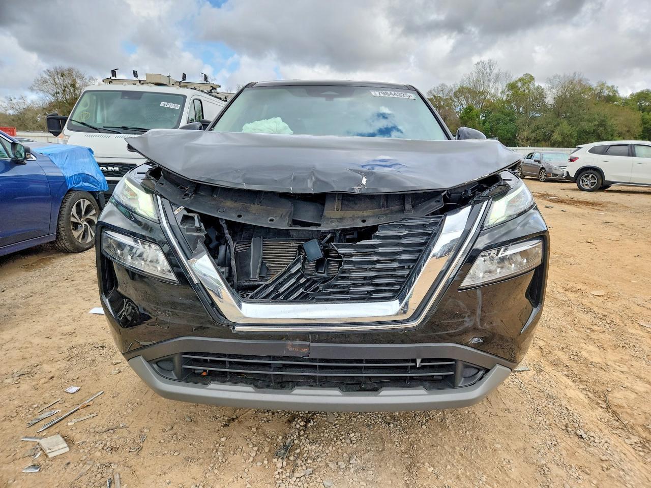 2023 Nissan Rogue Sv - zdjęcie 5