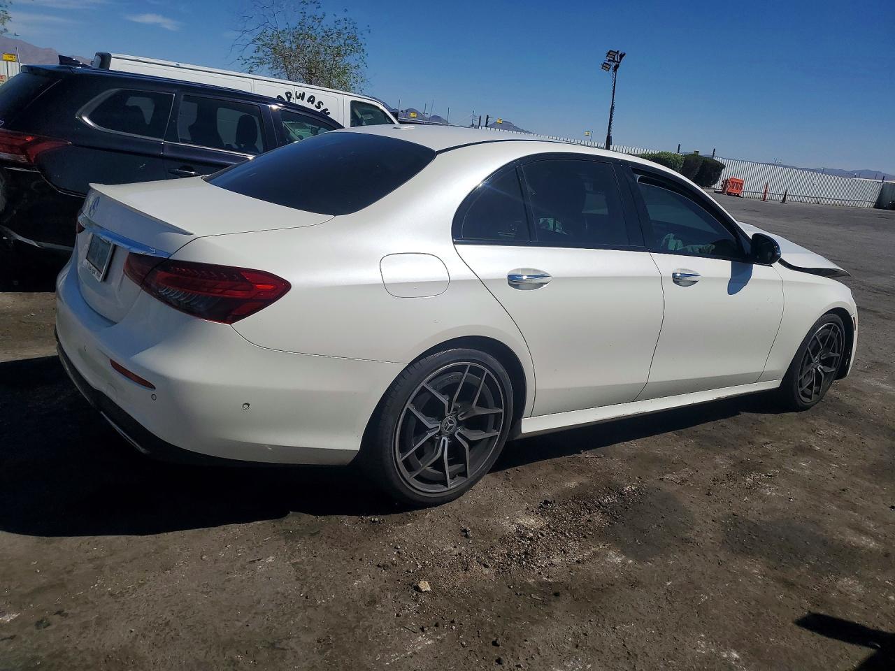 2021 Mercedes-Benz E 350 - zdjęcie 3