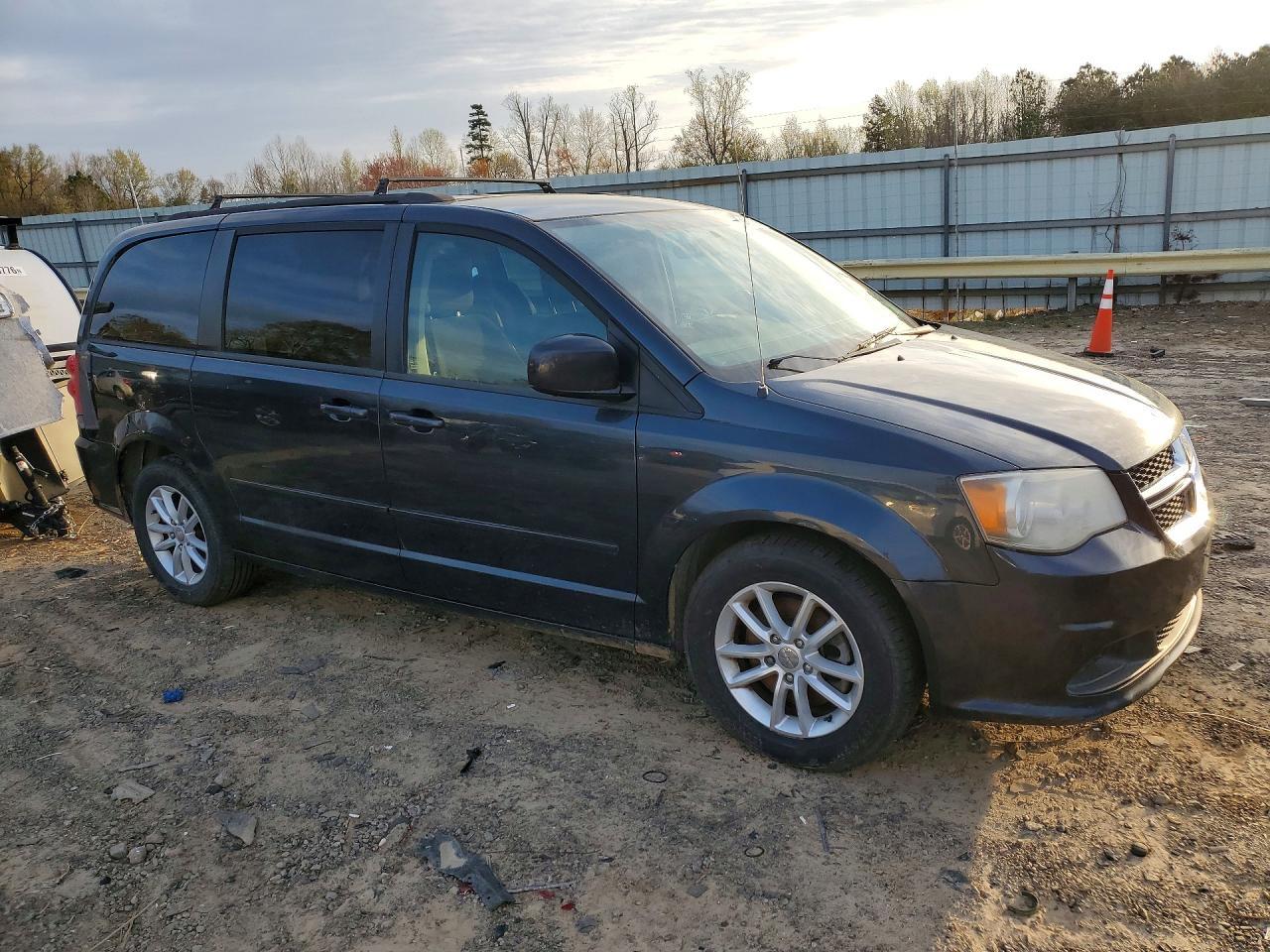2014 Dodge Grand Caravan Sxt - zdjęcie 4