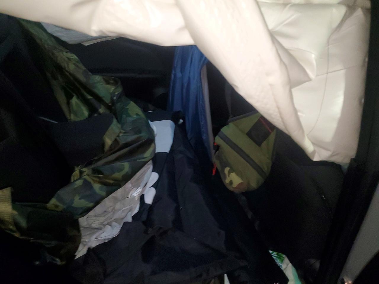 2021 Toyota Prius L Eco - zdjęcie 11