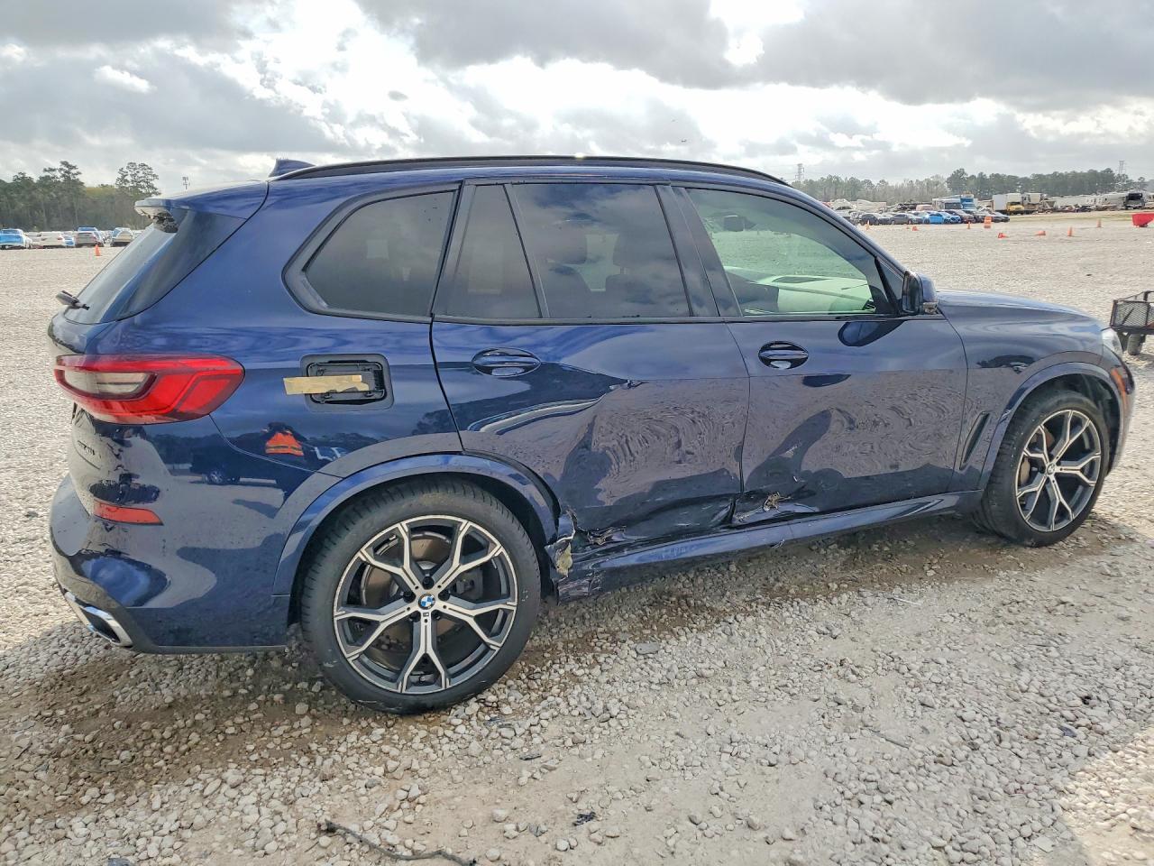 2019 BMW X5 xDrive40I - zdjęcie 3