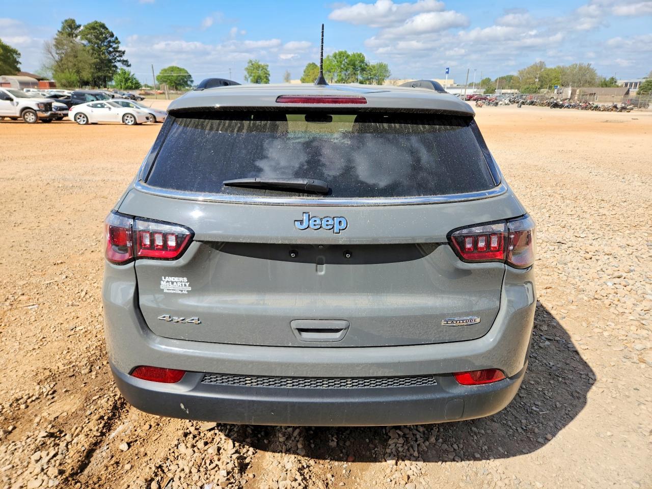 2024 Jeep Compass Latitude - zdjęcie 6