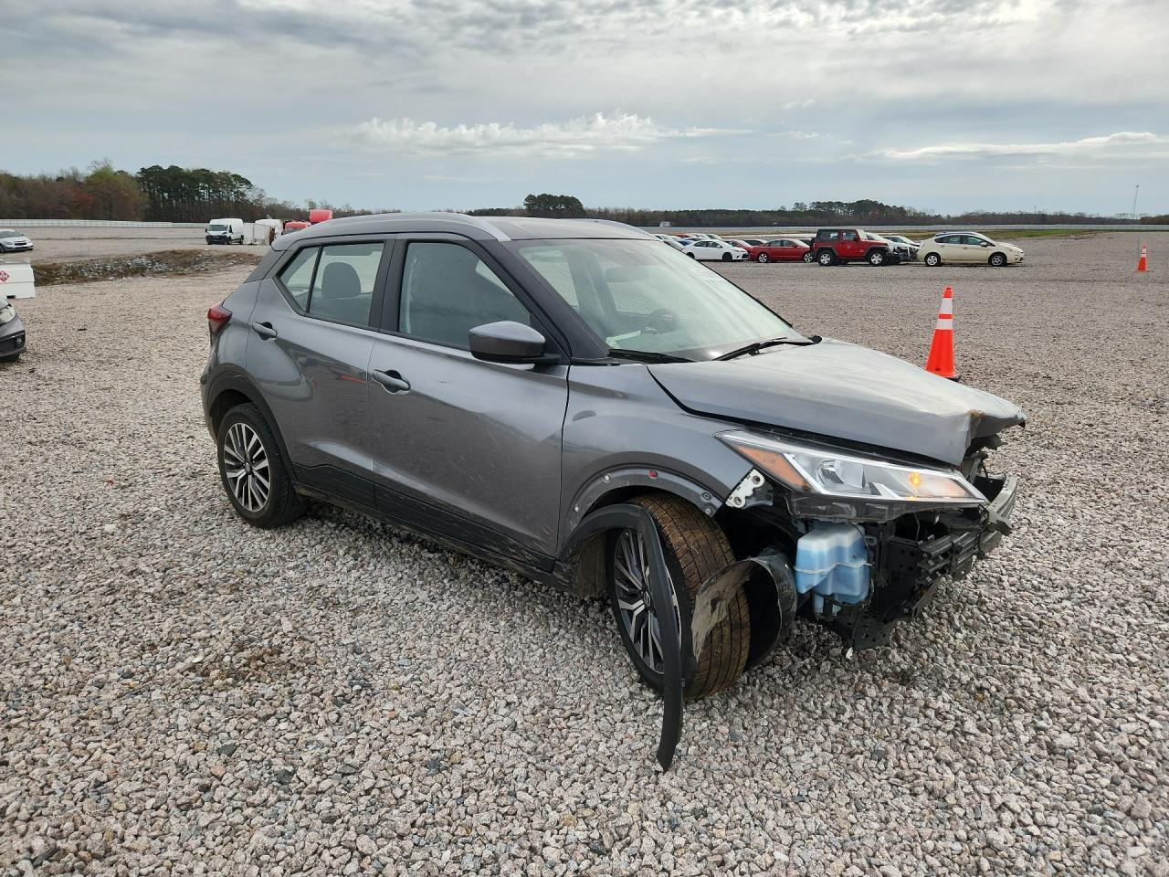 2021 Nissan Kicks Sv - zdjęcie 4