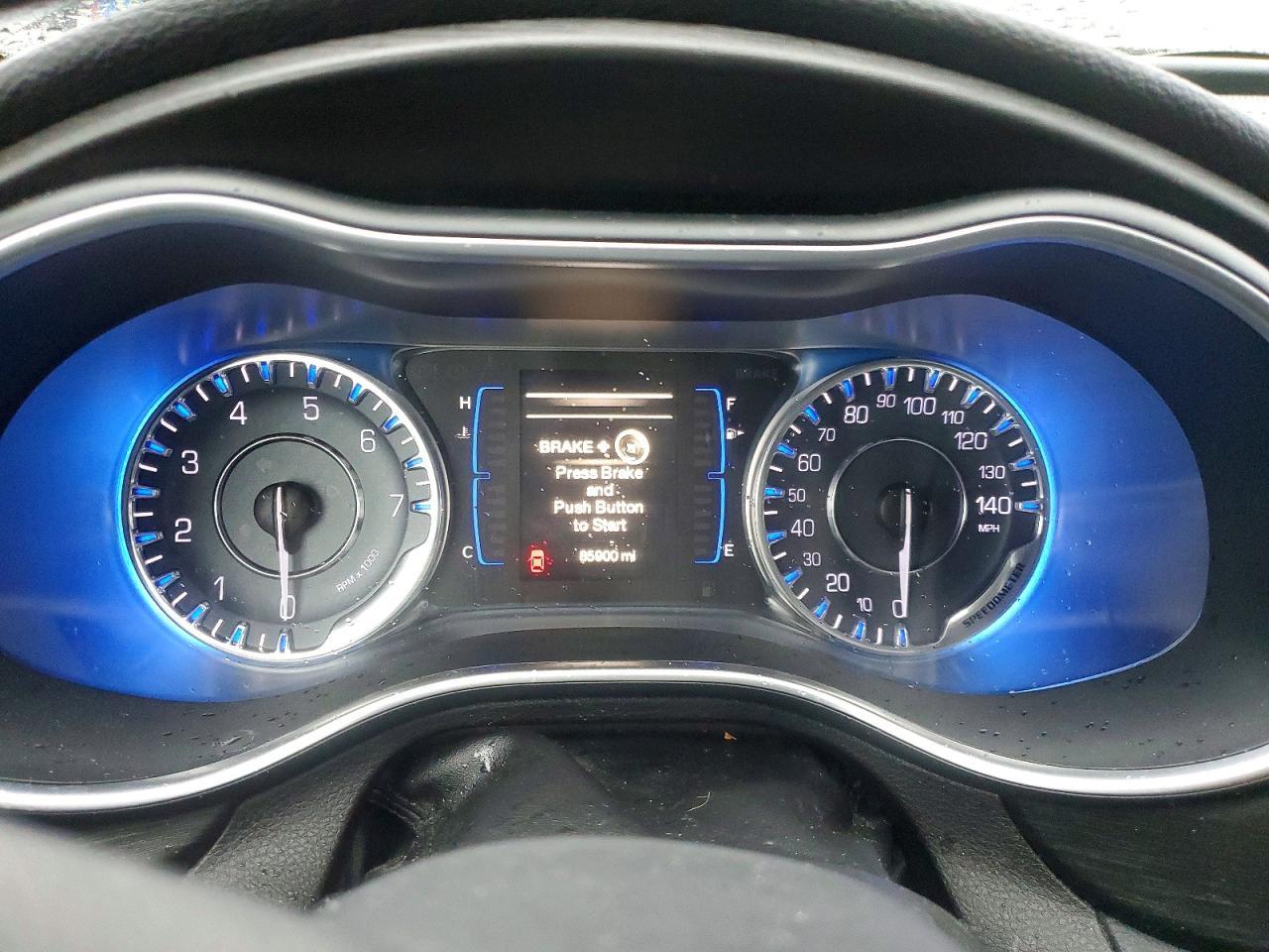 2015 Chrysler 200 Limited - zdjęcie 9