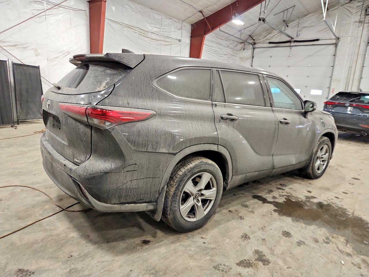 2021 Toyota Highlander L - zdjęcie 3