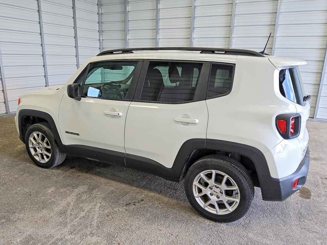 2022 Jeep Renegade Sport - zdjęcie 2