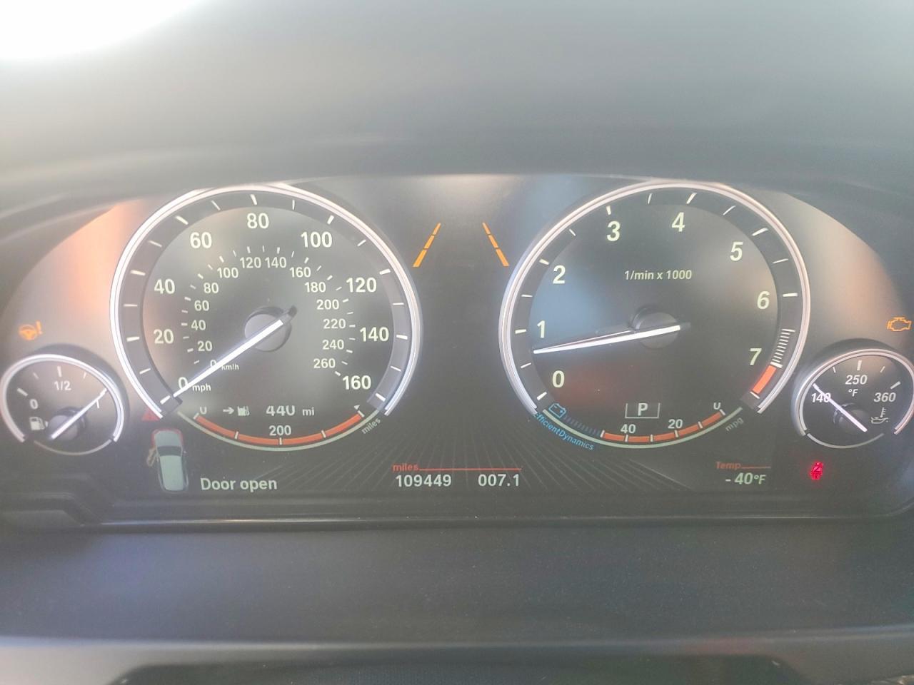 2016 BMW X5 xDrive50I - zdjęcie 9