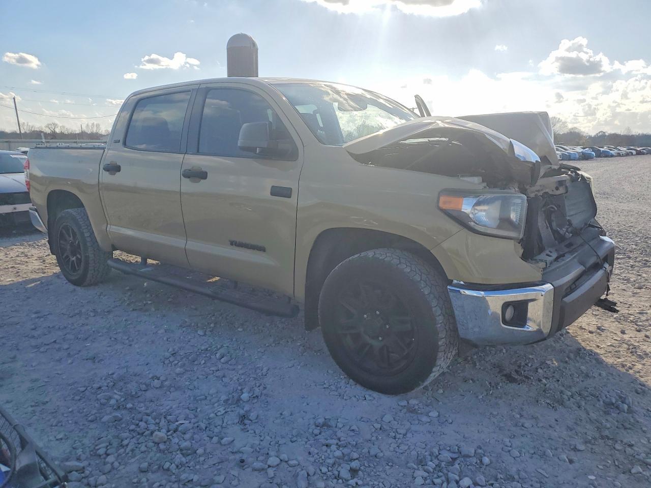 2020 Toyota Tundra Sr5 - zdjęcie 4