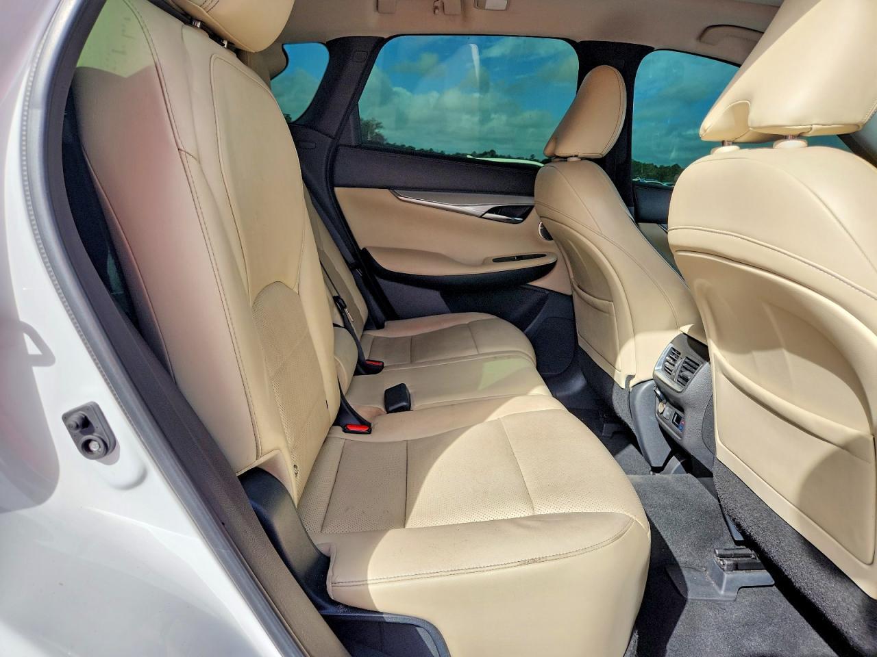 2019 Infiniti Qx50 Essential - zdjęcie 11