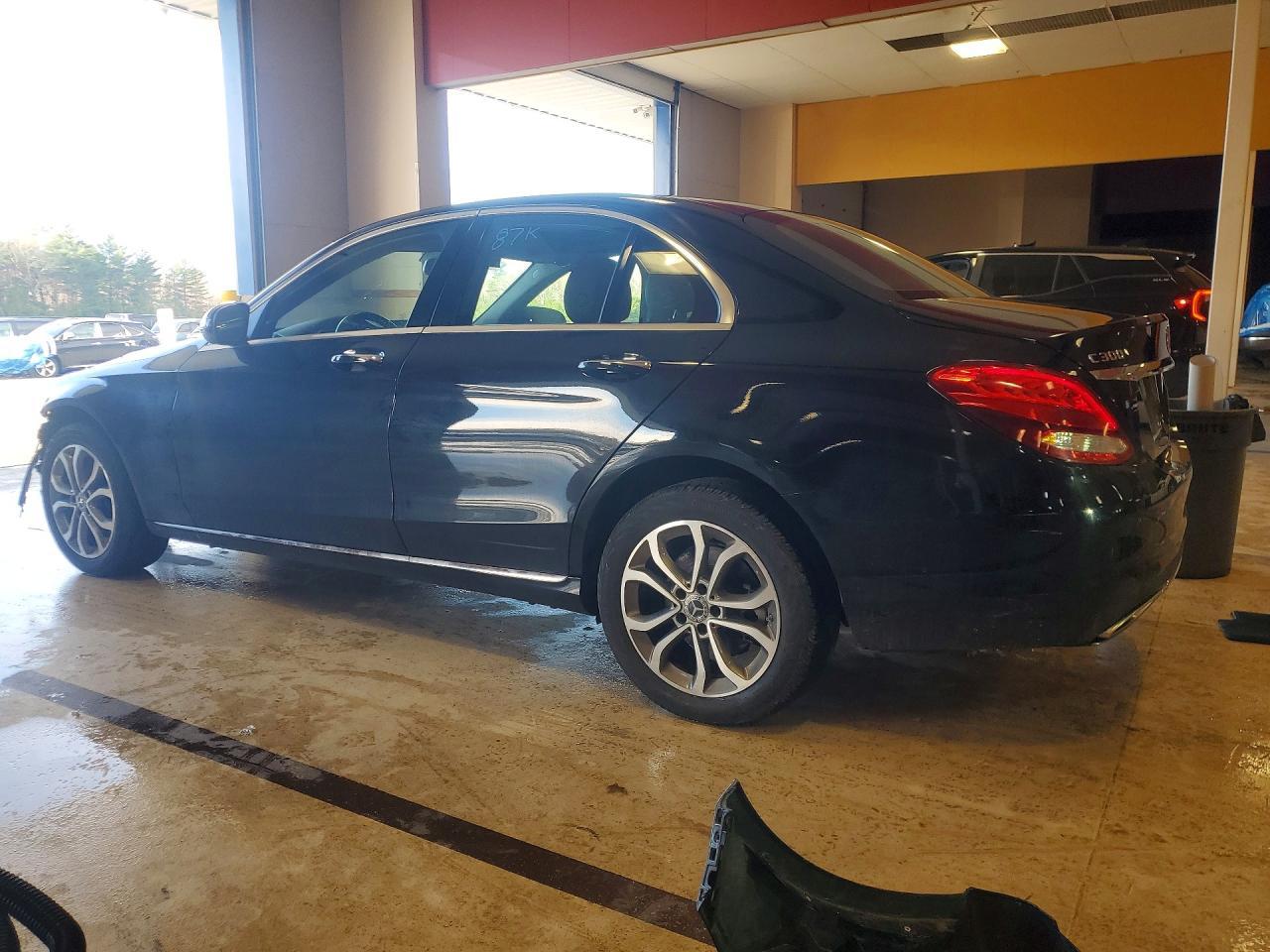 2018 Mercedes-Benz C 300 4Matic - zdjęcie 2