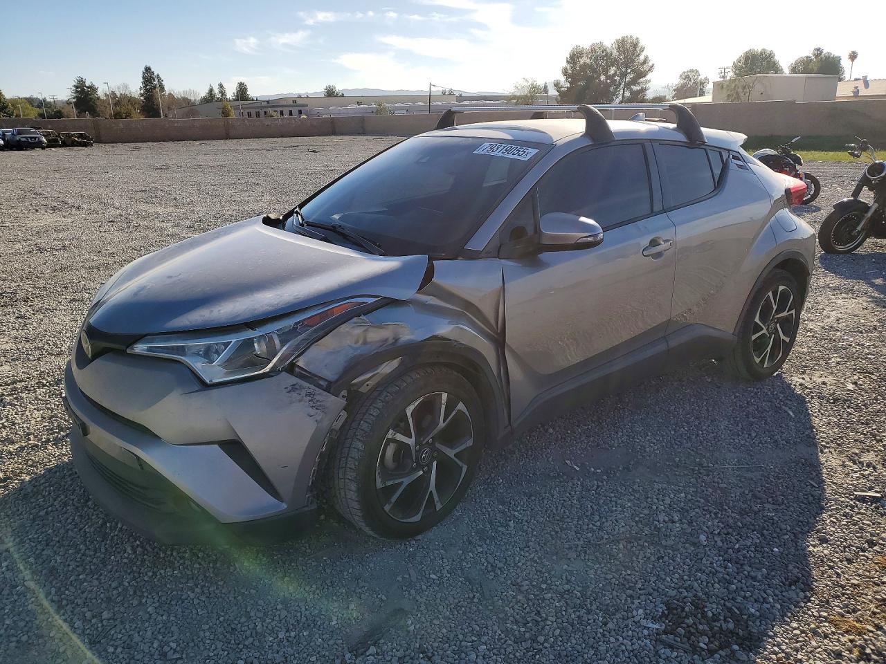 2018 Toyota C-Hr Xle Premium - zdjęcie główne
