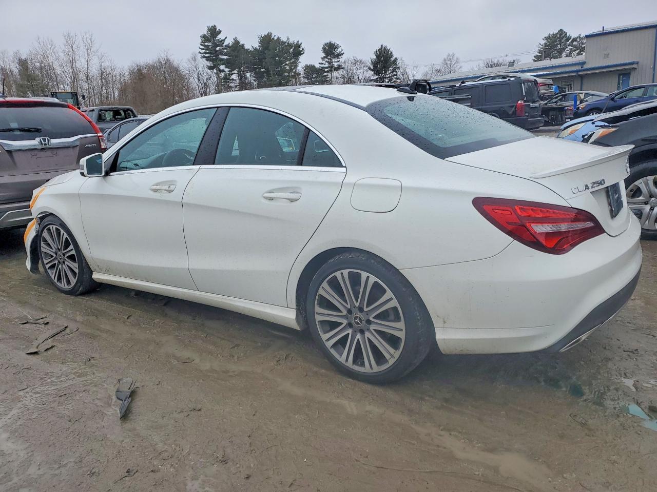 2018 Mercedes-Benz Cla 250 - zdjęcie 2