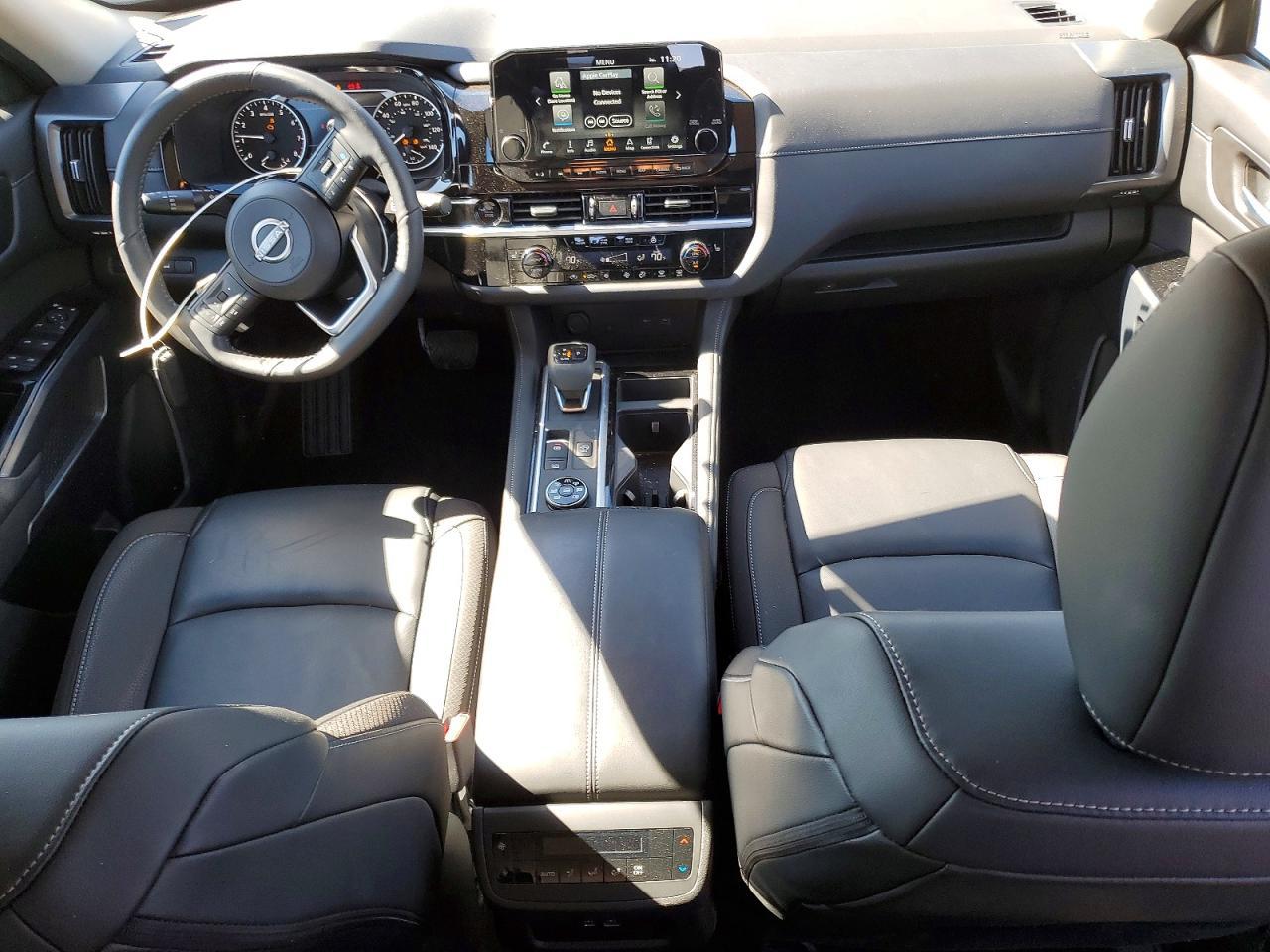 2025 Nissan Pathfinder Sl - zdjęcie 8