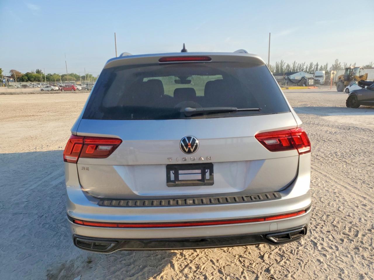 2023 Volkswagen Tiguan Se R-Line Black - zdjęcie 6