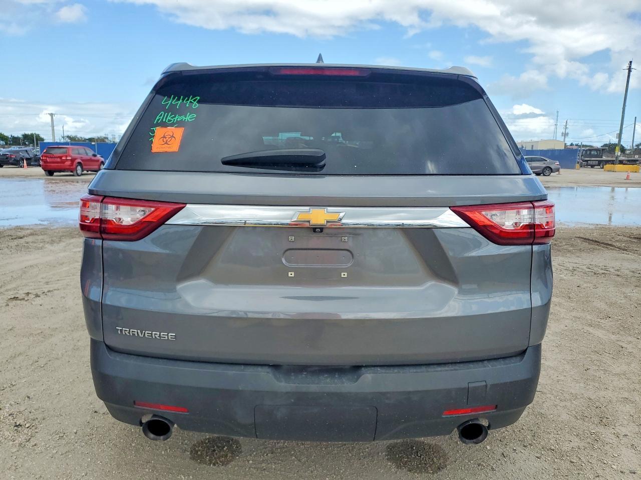 2021 Chevrolet Traverse Ls - zdjęcie 6