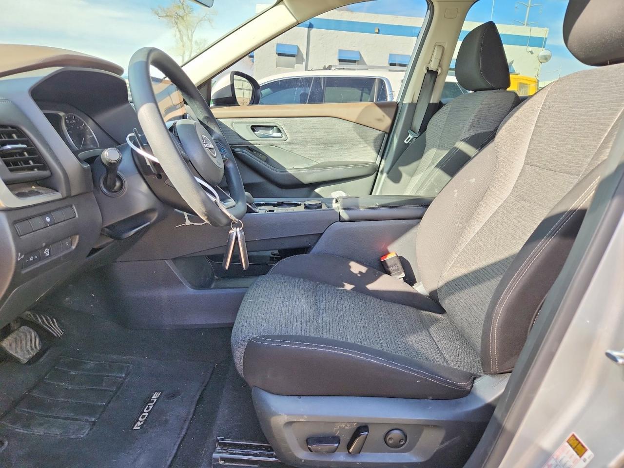 2023 Nissan Rogue Sv - zdjęcie 7