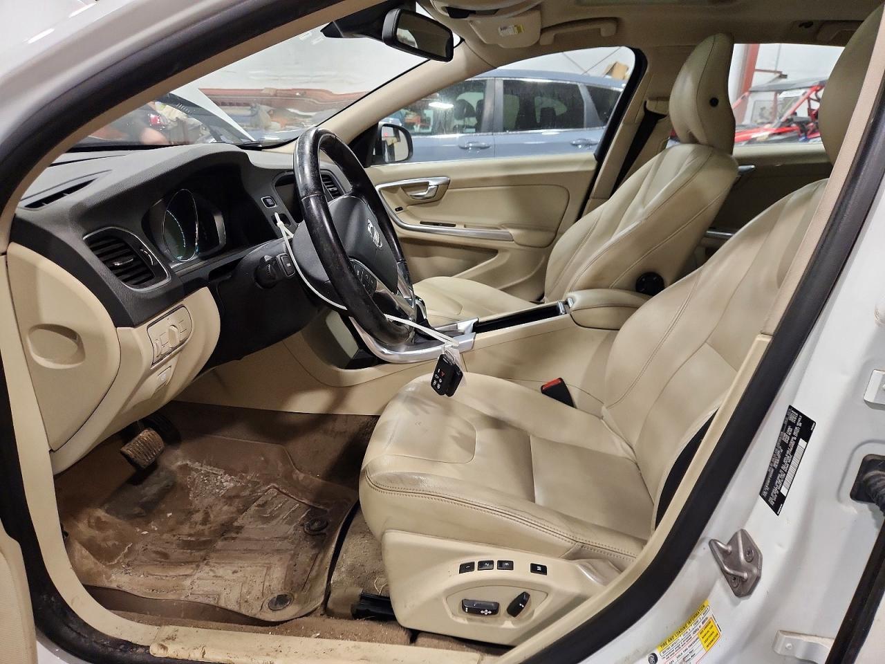 2015 Volvo V60 Premier - zdjęcie 7