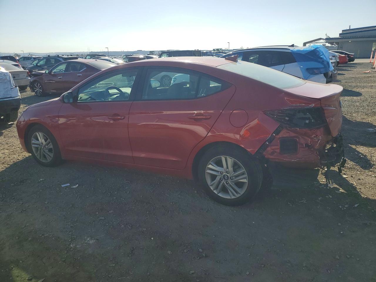 2020 Hyundai Elantra - zdjęcie 2