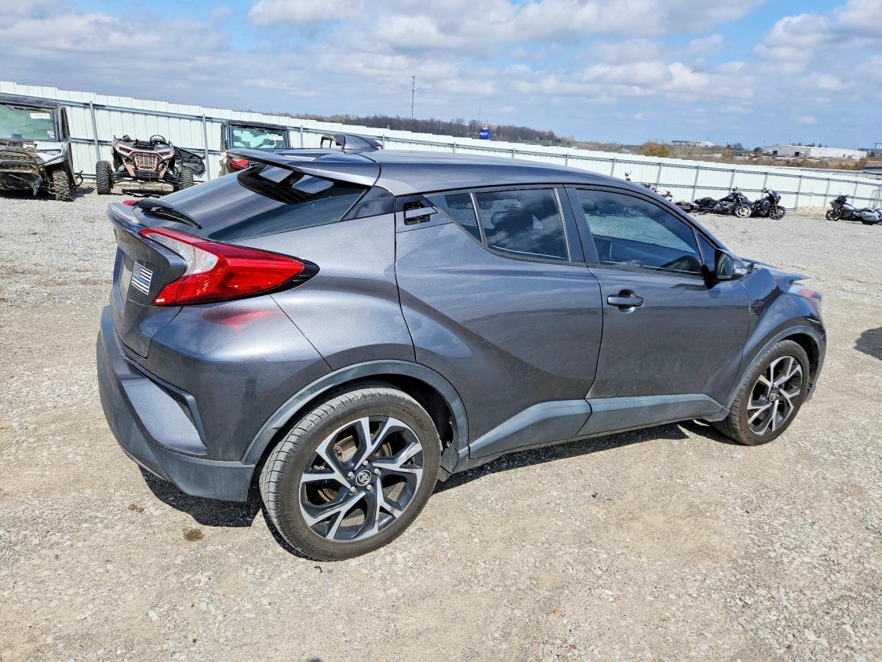 2018 Toyota C-Hr Xle - zdjęcie 3