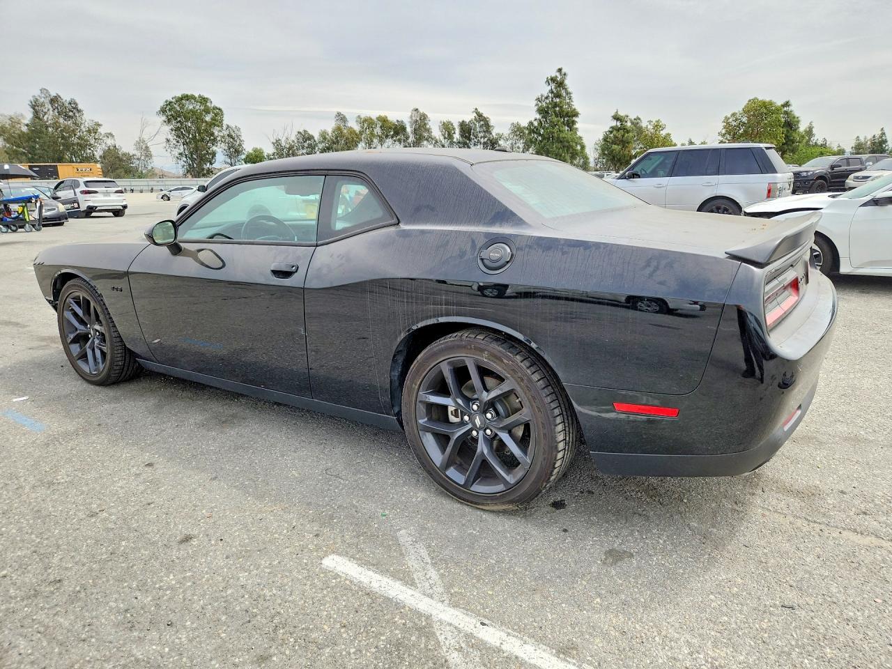 Dodge Challenger - zdjęcie 2