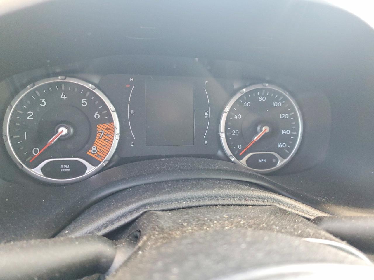 2020 Jeep Renegade Latitude - zdjęcie 9