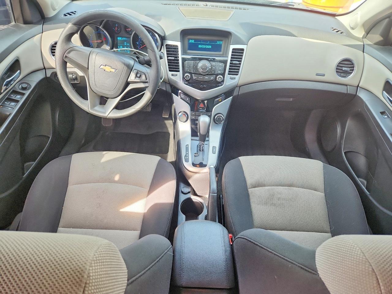 2014 Chevrolet Cruze Ls - zdjęcie 8