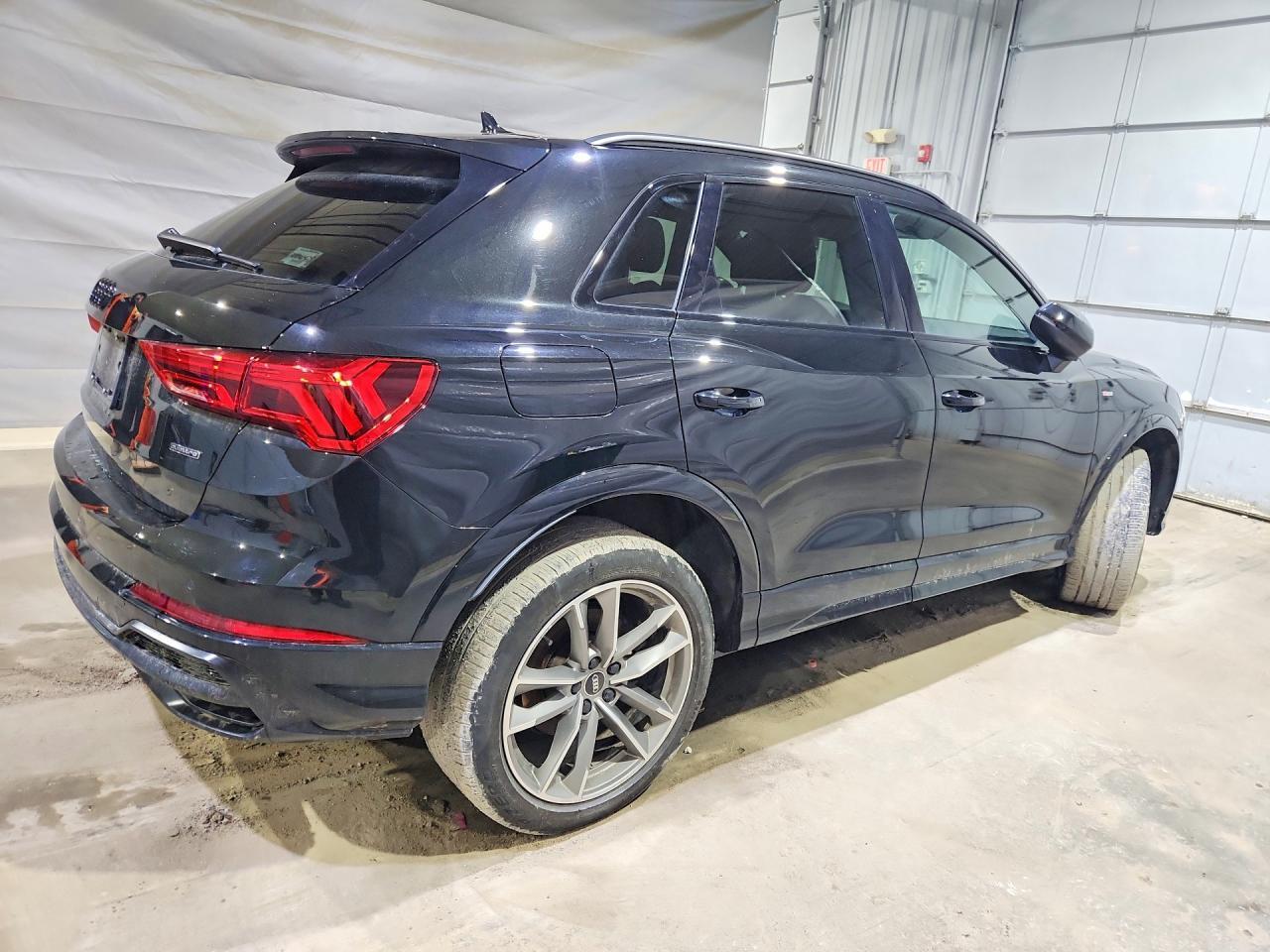2022 Audi Q3 Premium Plus S Line 45 - zdjęcie 3