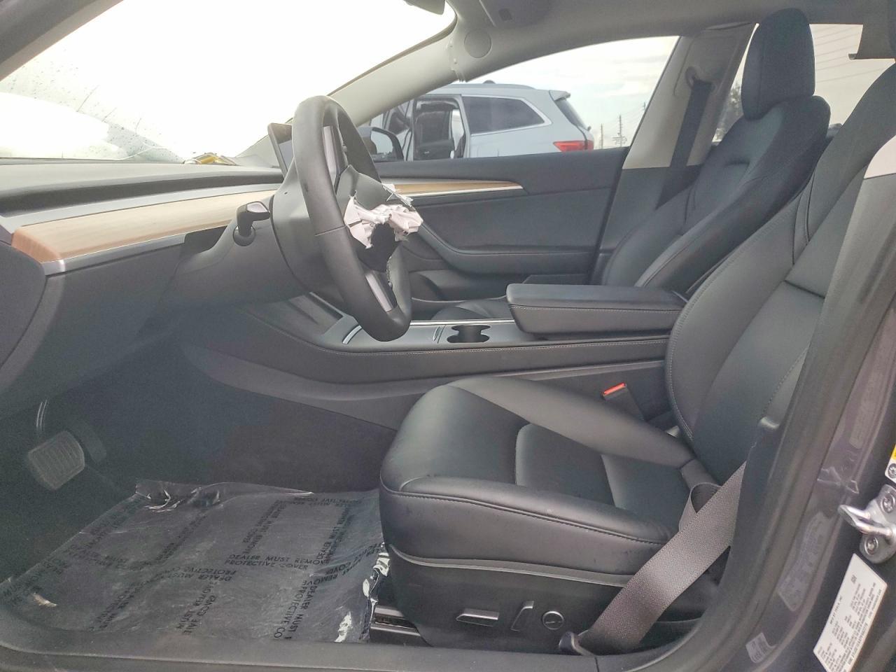 2023 Tesla Model 3 - zdjęcie 7