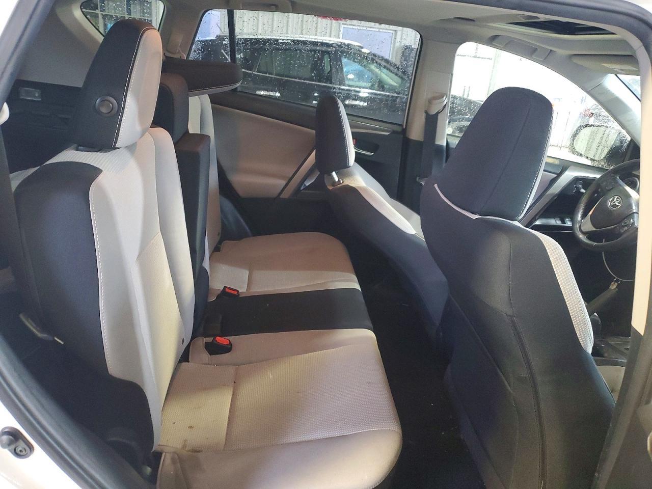 2017 Toyota Rav4 Xle - zdjęcie 11