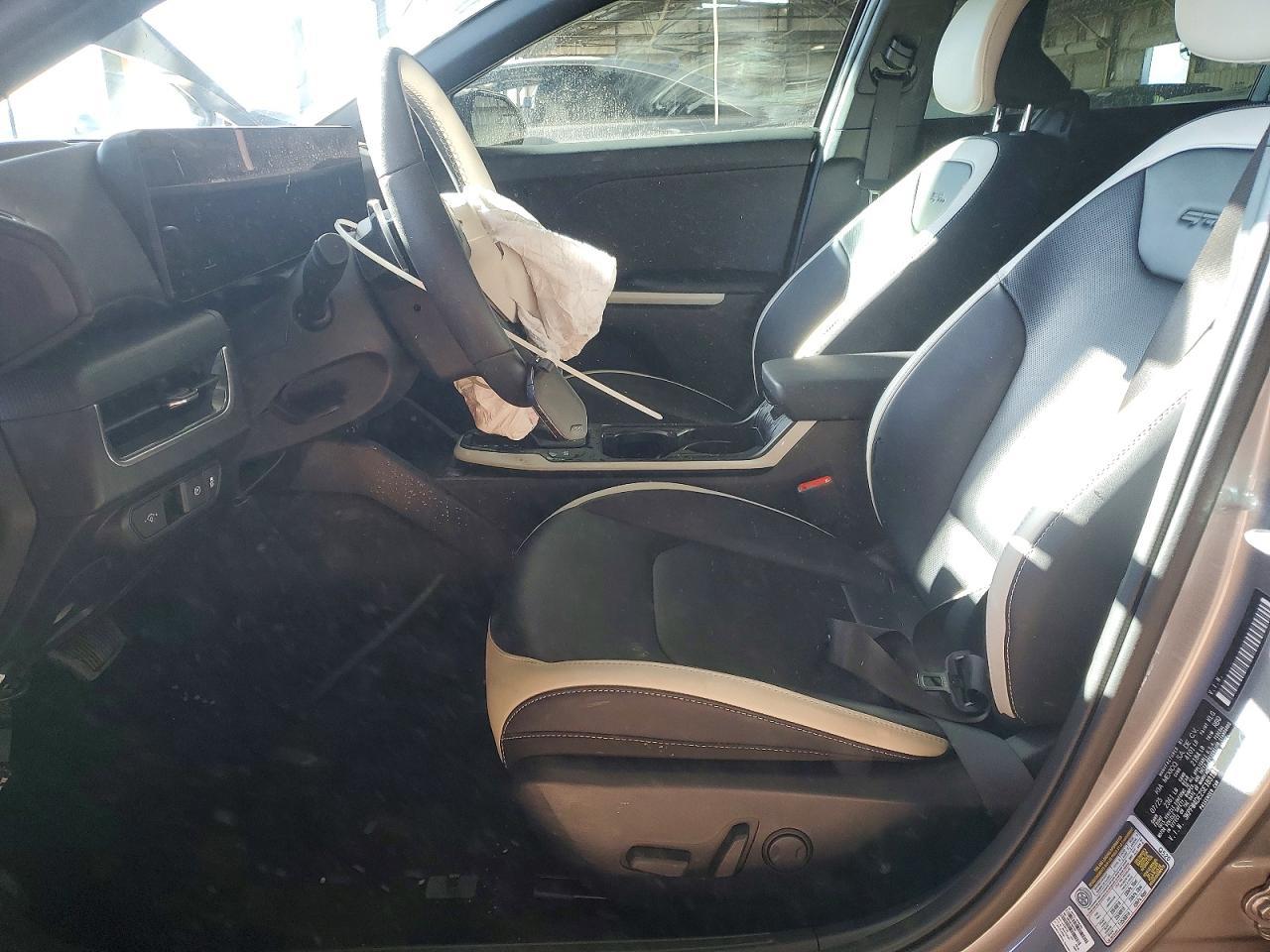 2025 Kia K4 Gt-Line - zdjęcie 7