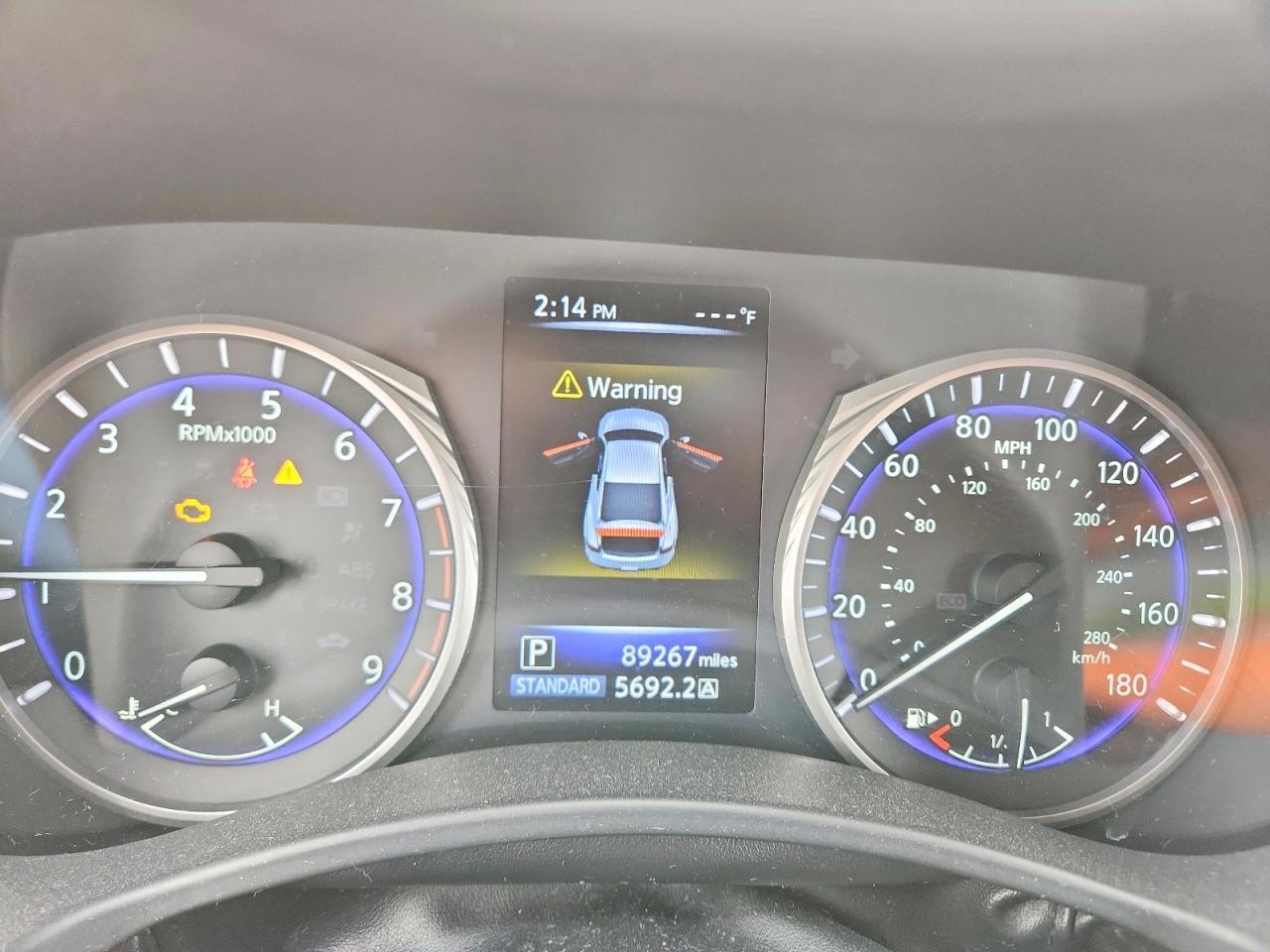 2018 Infiniti Q60 3.0T Luxe - zdjęcie 9