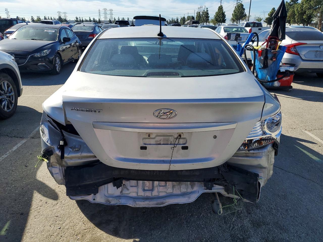 2013 Hyundai Accent Gls - zdjęcie 6