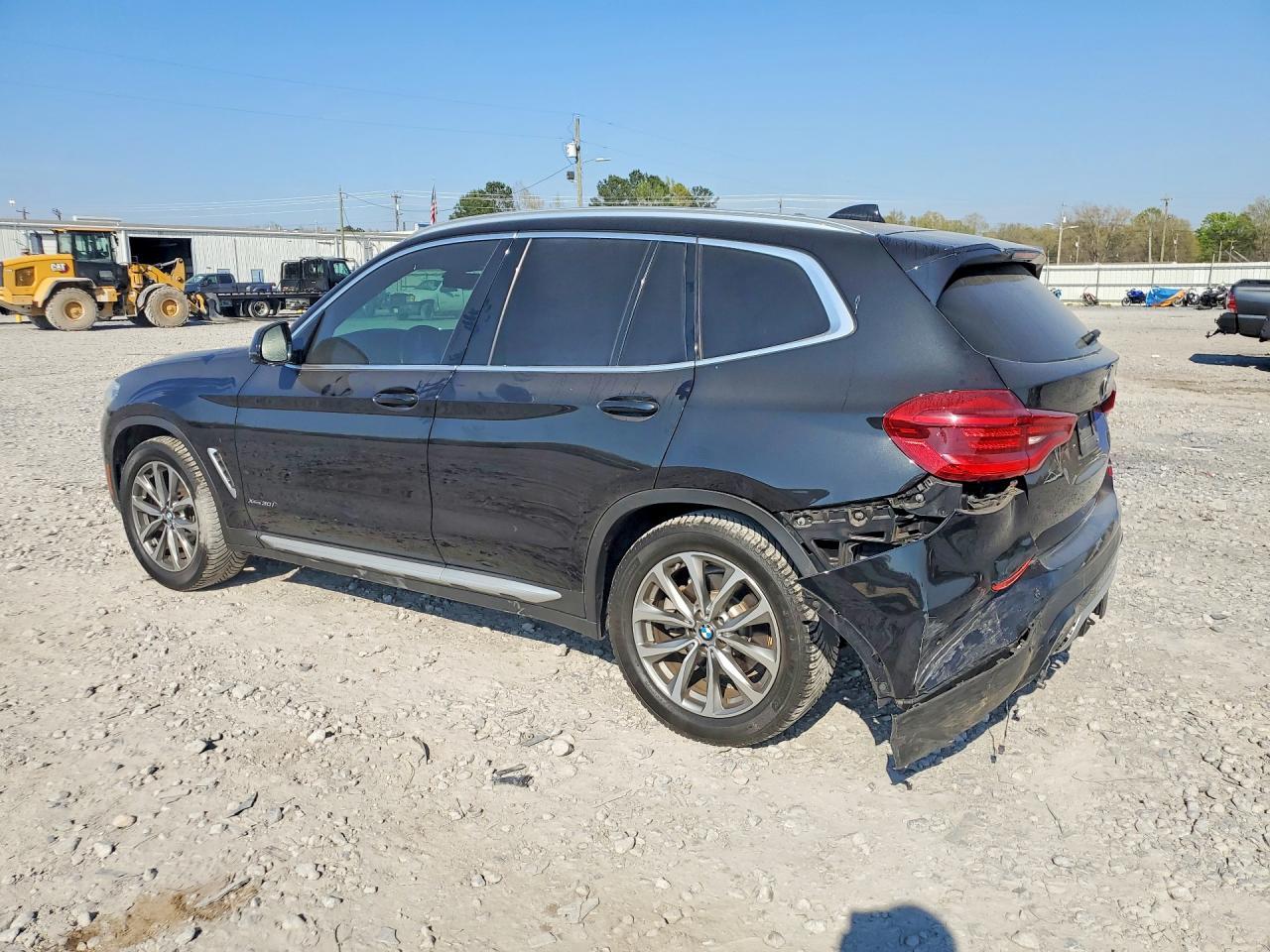 2018 BMW X3 xDrive30I - zdjęcie 2