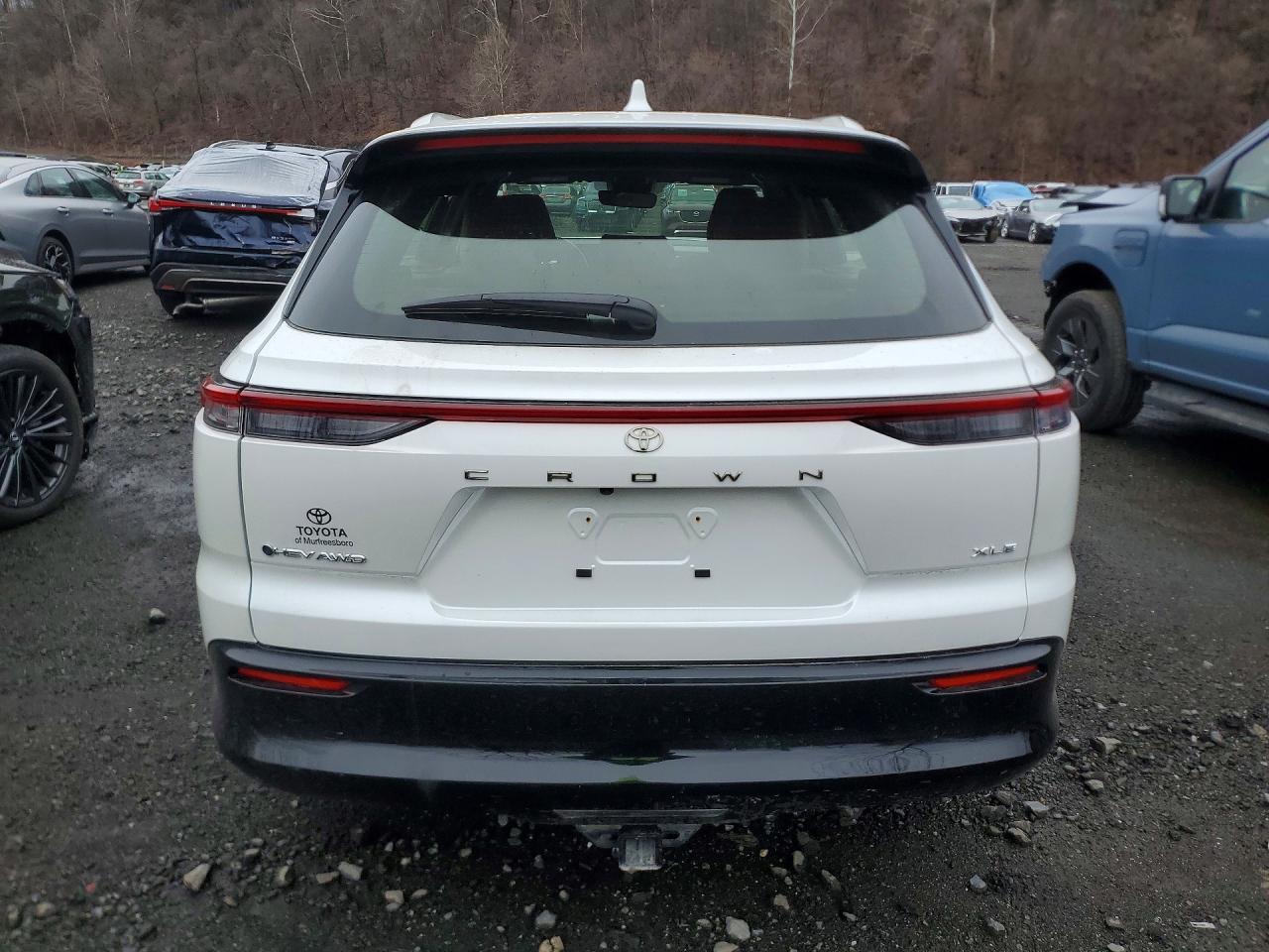 2025 Toyota Crown Signia Xle - zdjęcie 6