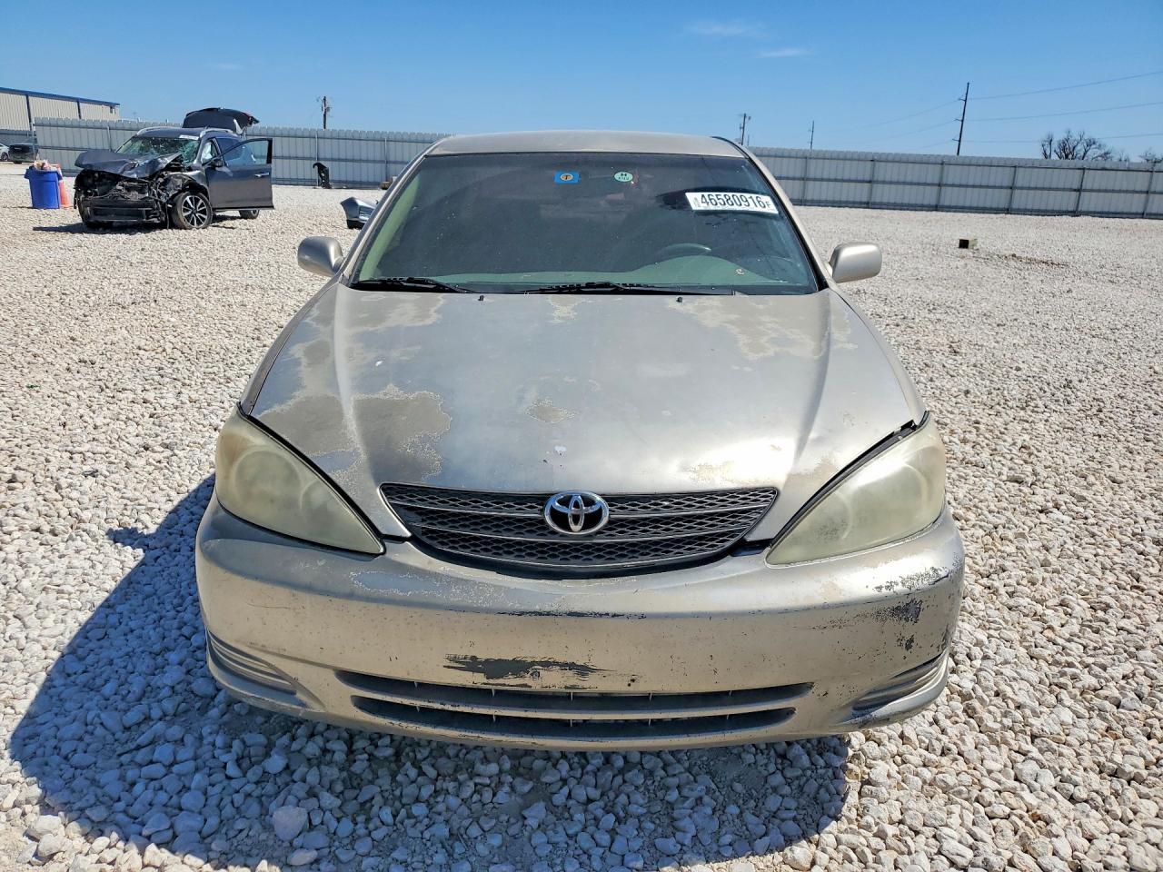 2022 Toyota Camry Le - zdjęcie 5