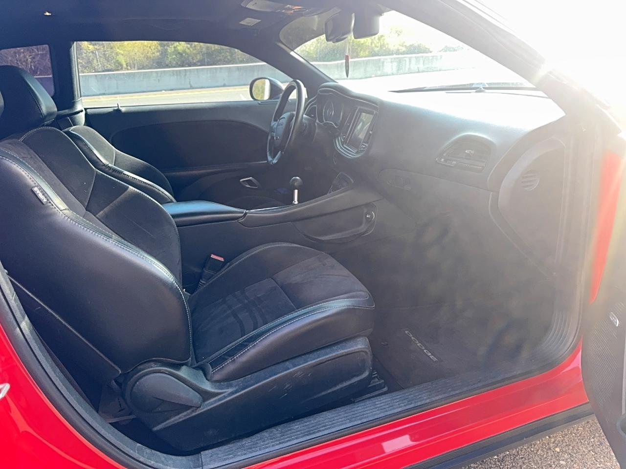 2015 Dodge Challenger R - zdjęcie 5