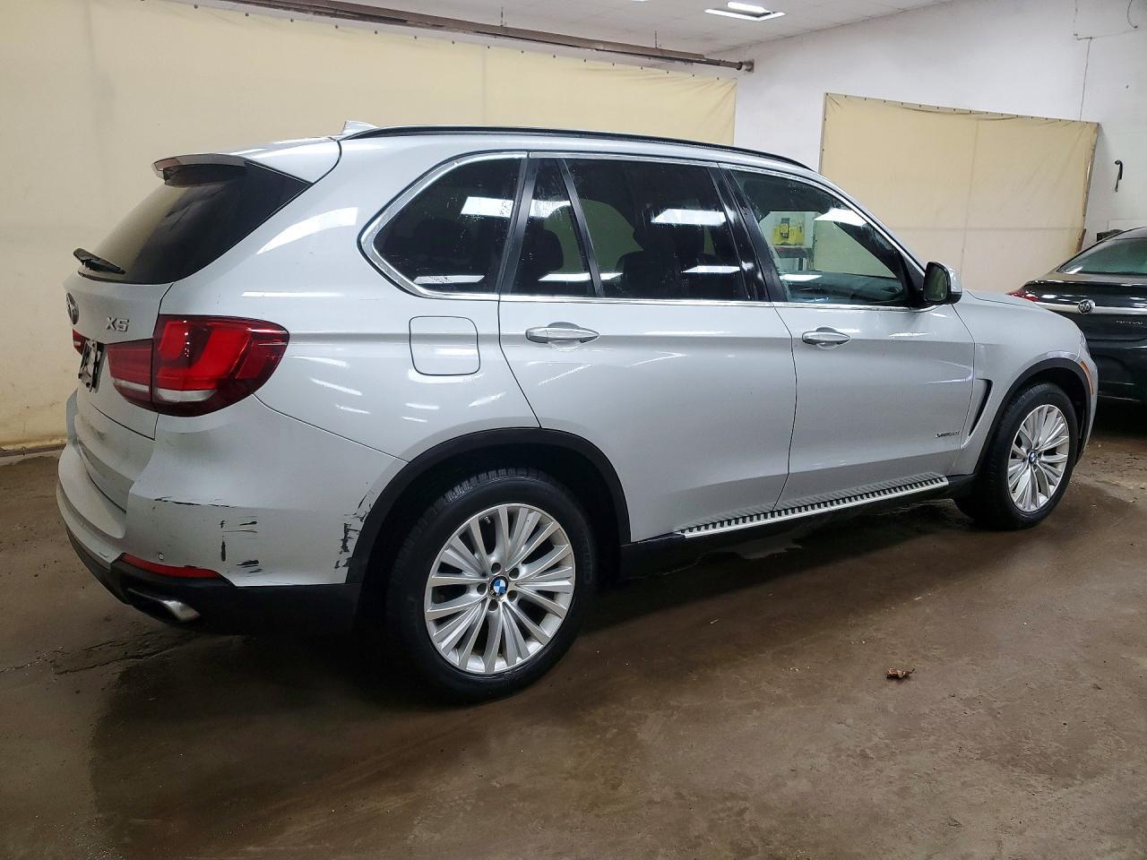 2014 BMW X5 xDrive50I - zdjęcie 3