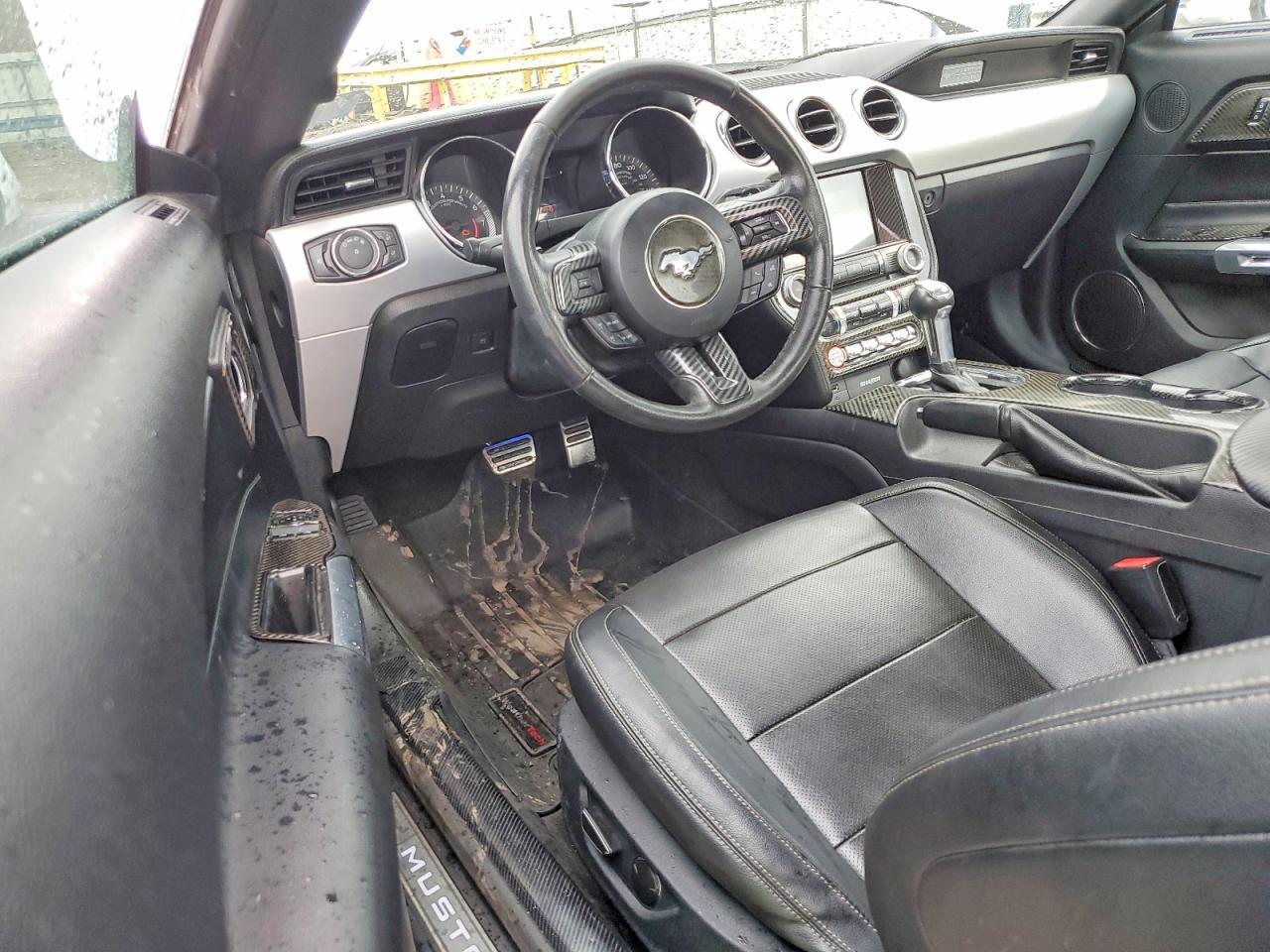 2016 Ford Mustang - zdjęcie 8