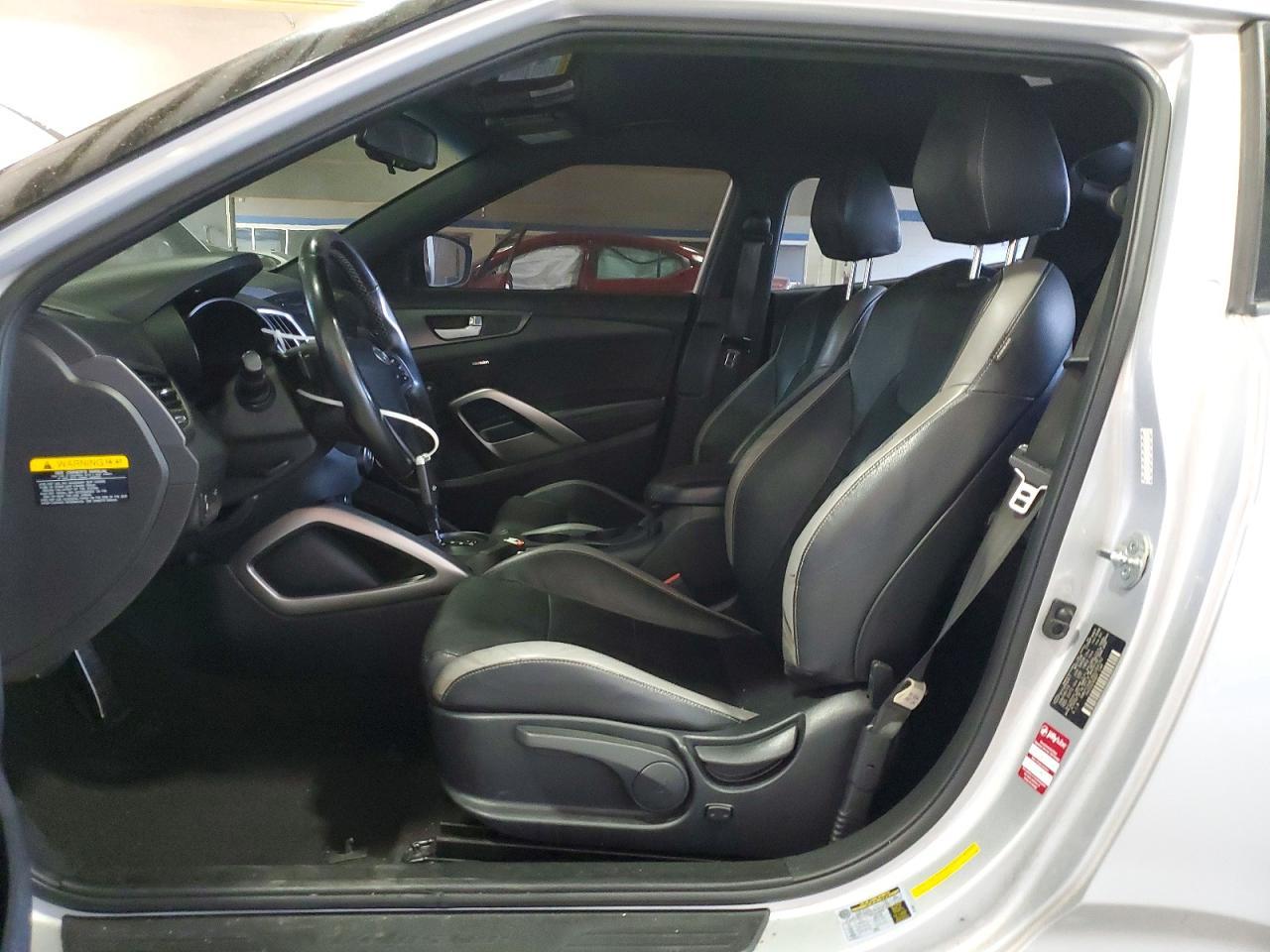 2016 Hyundai Veloster Turbo - zdjęcie 7