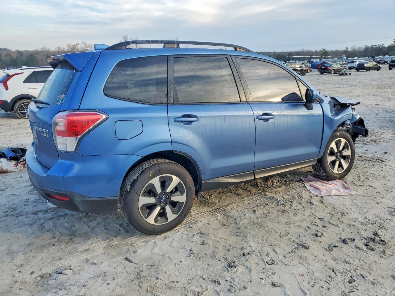 2017 Subaru Forester 2.5I Premium - zdjęcie 3