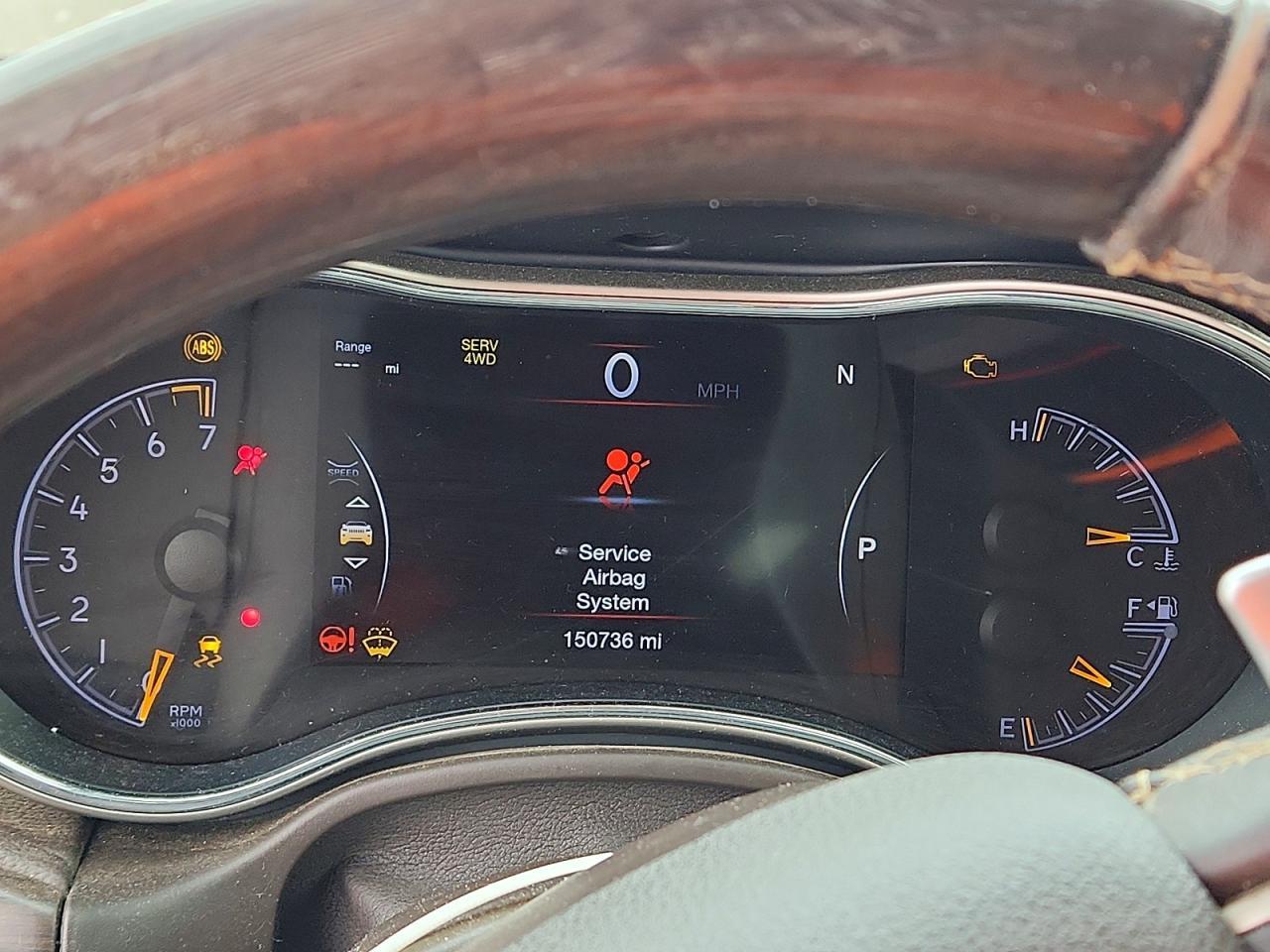 2017 Jeep Grand Cherokee Overland - zdjęcie 9